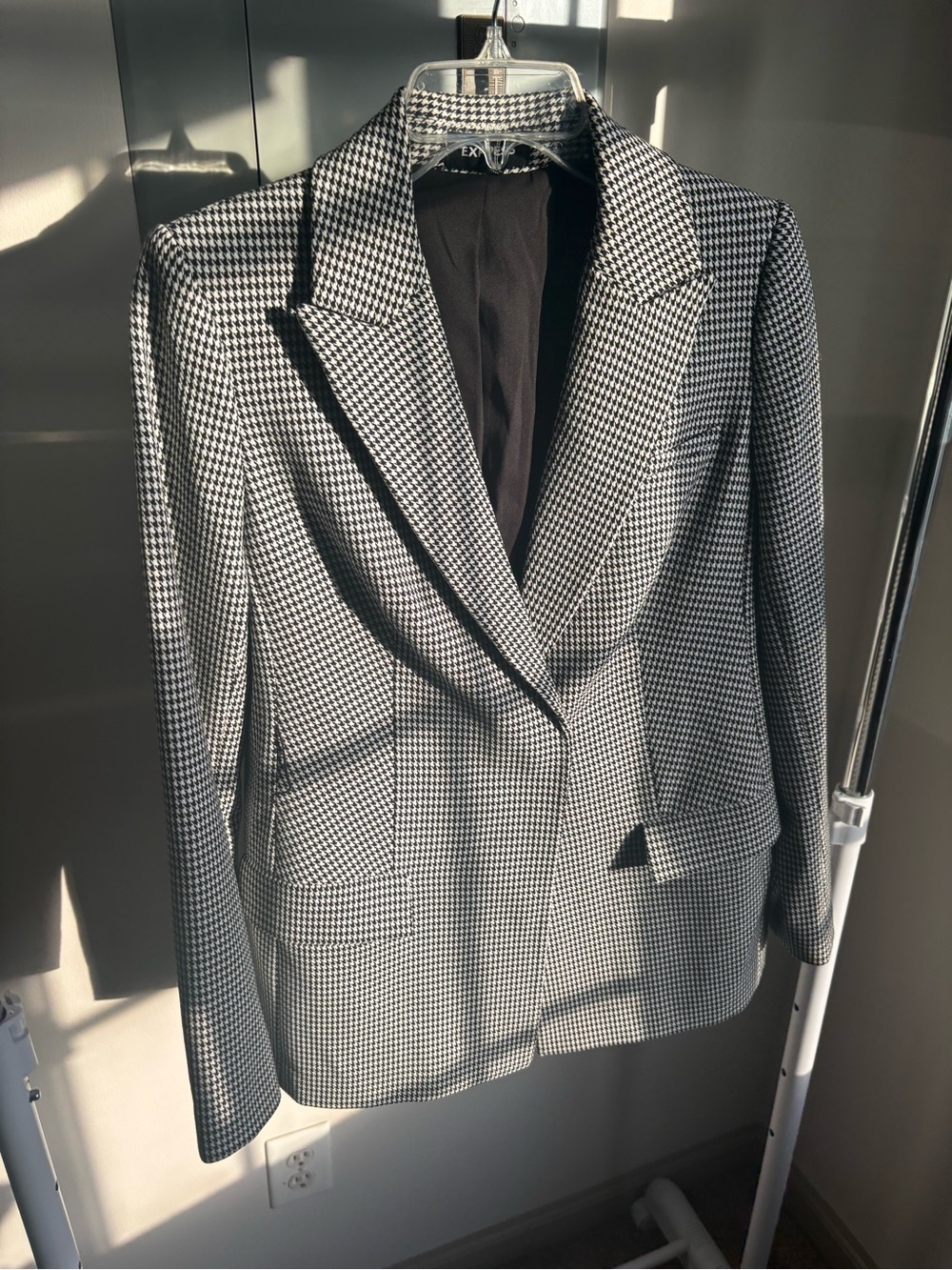 Express Black and White Houndstooth Blazer Size Small
